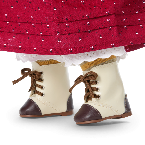 Kirsten's™ School Outfit & Book (Historical Characters)