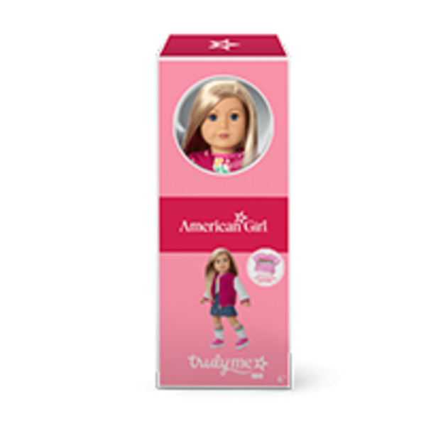 Truly Me™ 18-inch Doll #100 with straight layered blonde hair