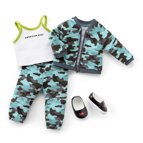 Truly Me™ 18-inch Doll #89 with wavy dark-brown hair