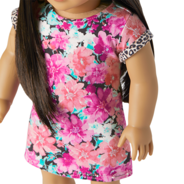Truly Me™ 18-inch Doll #124 + Show Your Sweet Side Accessories