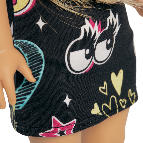 Truly Me™ 18-inch Doll #100 with layered straight blonde hair