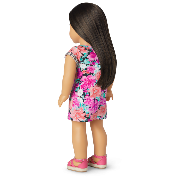 Truly Me™ 18-inch Doll #124 with straight black-brown hair